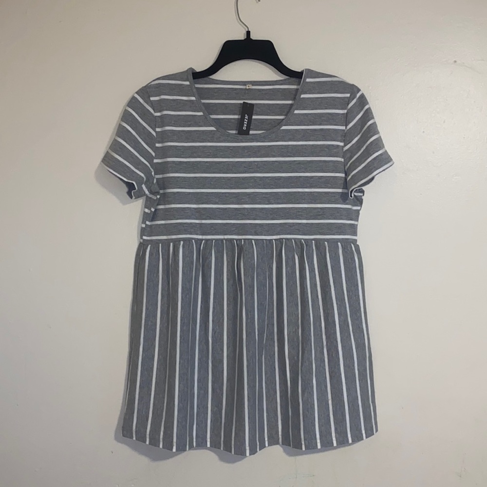 Jezero maternity top size Large